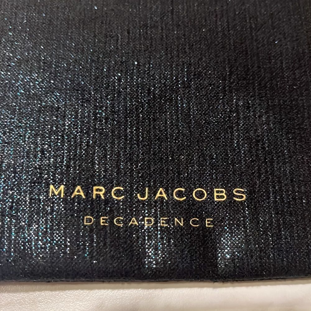MARC JACOBS DECADENCE NWOT MAKEUP/ CLUTCH BAG - Picture 4 of 6